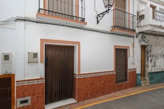Casa  Calle ermita. Casa adosada con bolsas de potencial