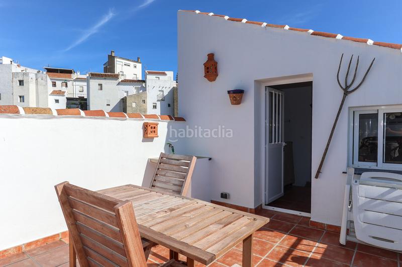 Foto 81e163ab-2790-464b-ac87-868fcdc0e8b0. Casa adosada  con solarium en la azotea en Yunquera
