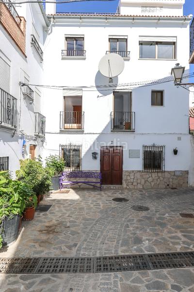 Foto f91269b7-d4da-4888-b201-b7155fa37edc. Casa adosada  con solarium en la azotea en Yunquera