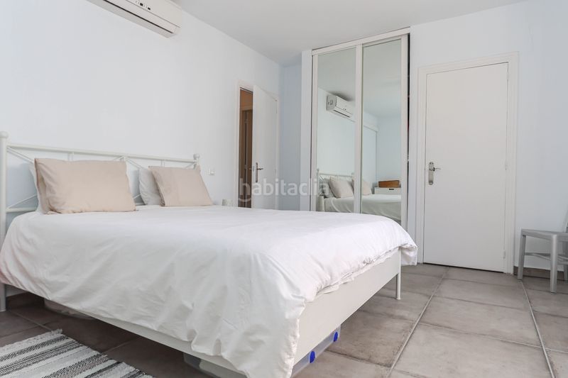 Foto c5b83533-88f9-4f77-abc7-247c84dd10f0. Casa amb xemeneia aparcament piscina a Coín