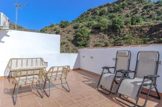 Casa  Calle portillejo. Espaciosa casa adosada con amplio sótano