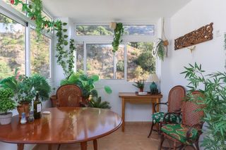 Haus  Calle portillejo. Espaciosa casa adosada con amplio sótano