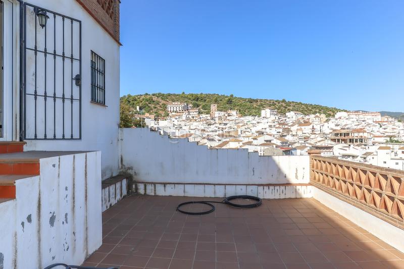 Foto bb35db8b-09ff-48e9-a6c3-a204f6256540. Casa fantástica casa adosada en Guaro