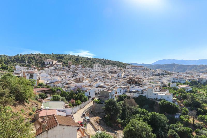 Foto c86c3f74-0473-4c3b-aa5a-45ec901da033. Casa fantástica casa adosada en Guaro