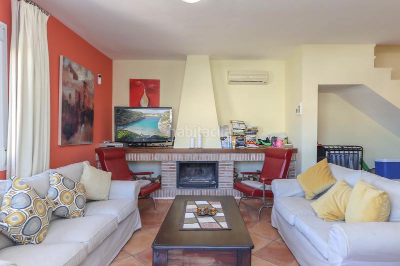 Foto fabc7f18-b5b7-4640-95b7-7d1f0e9b4595. Casa fantástica casa adosada en Guaro