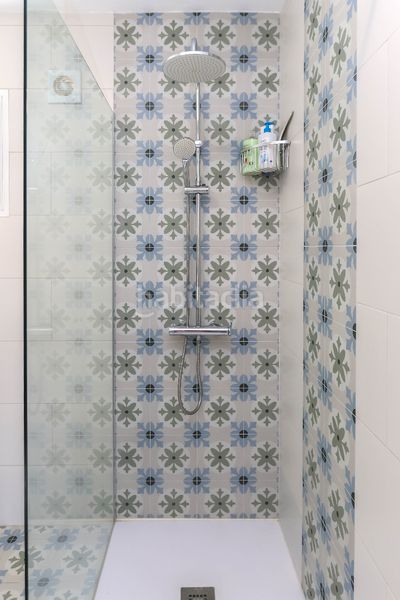 Foto b215f9e5-6f83-4426-ac44-ed84cadd1260. Casa amb xemeneia aparcament piscina a Tolox
