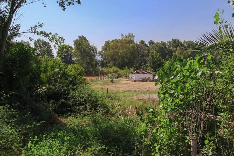 Foto 40a9a0d3-3399-43db-9492-b2192f6e3762. Fondo rustico in Coín