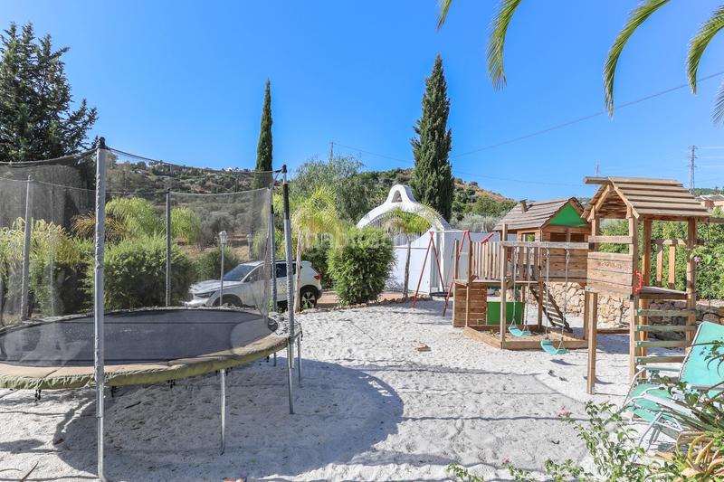 Foto 1ba38414-dcb8-4b08-975e-540e3041269f. Chalet avec cheminée parking piscine dans Centro Alhaurín el Grande