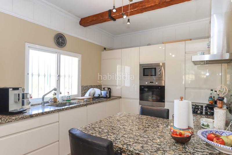 Foto a692a1c5-a004-4f6d-a8b6-921eba449f41. Chalet avec cheminée parking piscine dans Centro Alhaurín el Grande