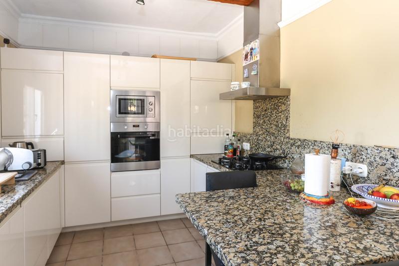 Foto d1357e55-b095-4f70-8292-e1aaf06eef1a. Chalet avec cheminée parking piscine dans Centro Alhaurín el Grande