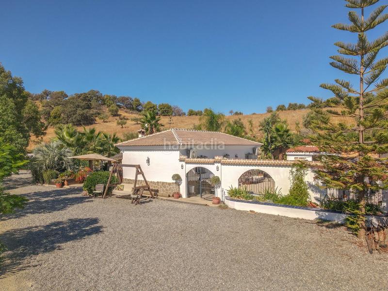 Foto 8bd81a20-8022-4311-b00e-89bc1b431d69. Casa finca independiente con impresionantes vistas panorámicas en Tolox