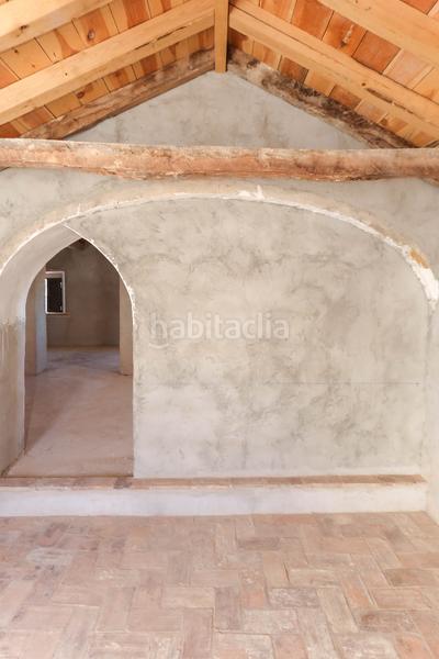 Foto 28139f3f-ac4b-4cb4-a42f-727a928a2002. Casa aparellada a Casarabonela