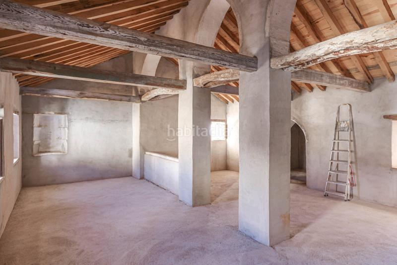 Foto 9922fd3c-76a9-45fa-a40e-6dd368a53d39. Casa aparellada a Casarabonela