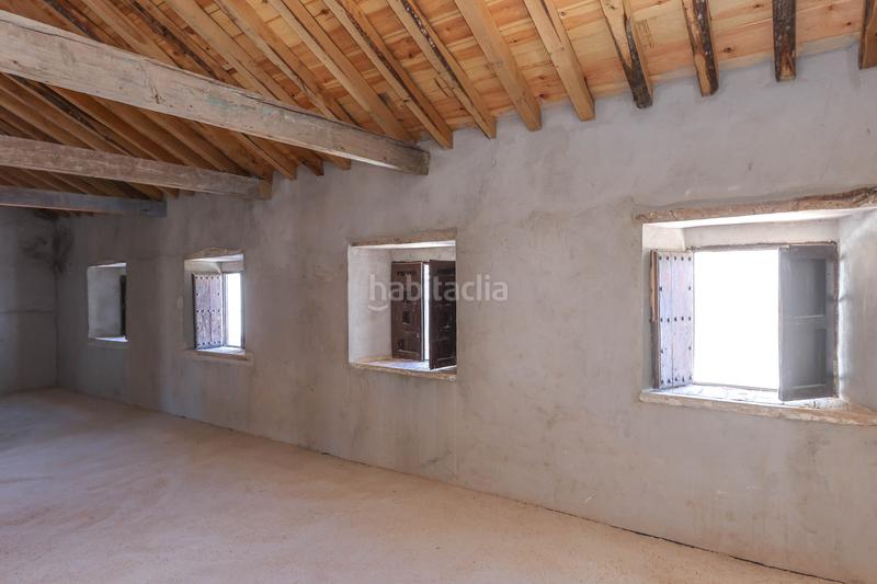 Foto a9fa0a06-eca4-4c0e-bb12-5ee253e2b8b5. Casa aparellada a Casarabonela