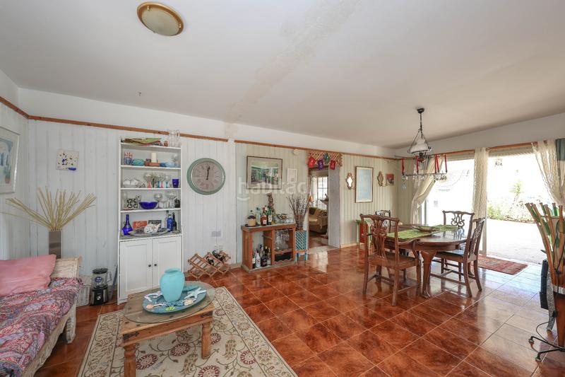 Foto 191d29a0-883a-4ecf-a624-75b33d8687de. Casa a schiera con camino parcheggio piscina in Guaro