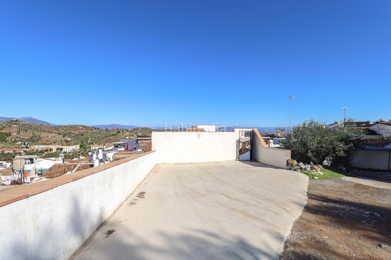 Foto ad09b06b-e457-451b-925a-257e2c0eba9b. Towny house in Guaro