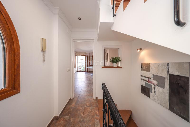 Foto eda9d04f-cb05-40c0-9425-2384cbb68968. Towny house in Guaro