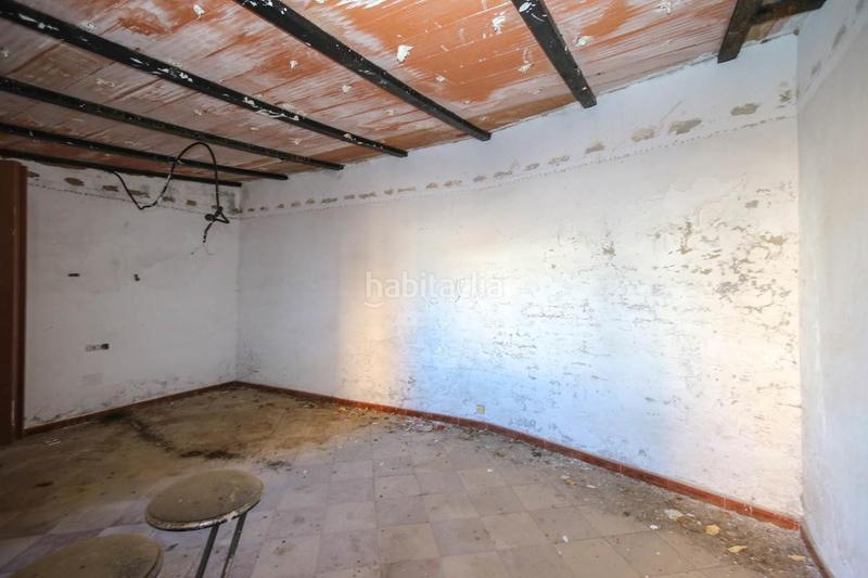 Foto 31d7fa2e-45b5-4cc4-b7f9-18f5b6e5115e. Local comercial almacén increíblemente grande en Guaro