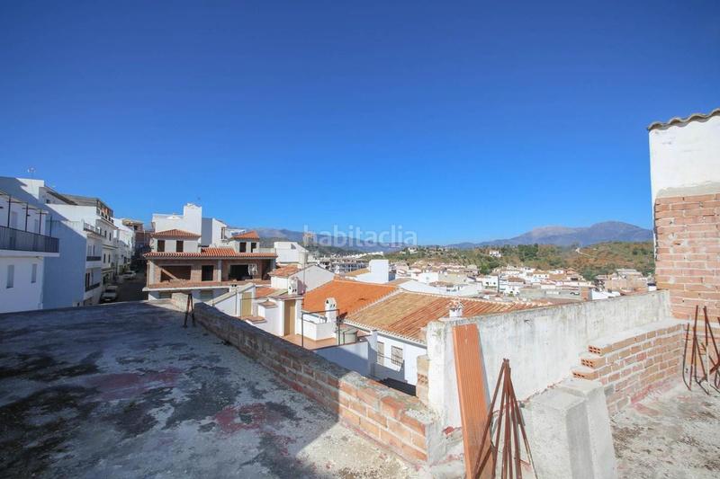 Foto 48eb31ac-a083-425d-89b3-74bcb92af06b. Local comercial almacén increíblemente grande en Guaro