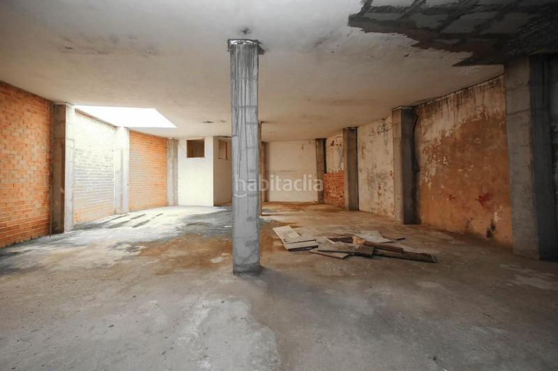 Foto 7cf21ab8-96a4-4445-95a5-165526612592. Local comercial almacén increíblemente grande en Guaro