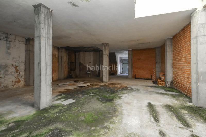 Foto f233532c-c1a9-4961-9cc7-93f0e6c4cbe4. Local comercial almacén increíblemente grande en Guaro