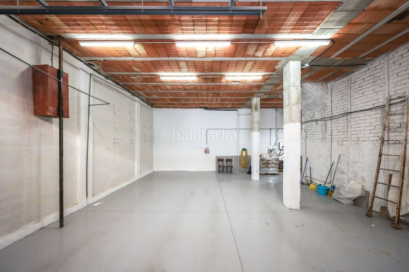 Foto b46a8841-d3f3-4a28-b165-52efc8744cbb. Casa  adosada espaciosa con un potencial excepcional en Guaro