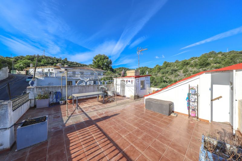 Foto caec5a0f-734d-4898-91af-13bb0faa2248. Casa a Guaro