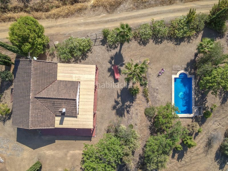 Foto 0efefb51-ccfc-42c8-91f4-55525a77b35a. Casa amb piscina a Tolox