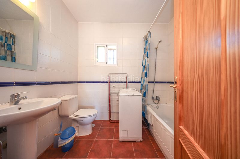 Foto 91efa9e5-6095-4a54-b288-83522cc80369. Casa amb piscina a Tolox