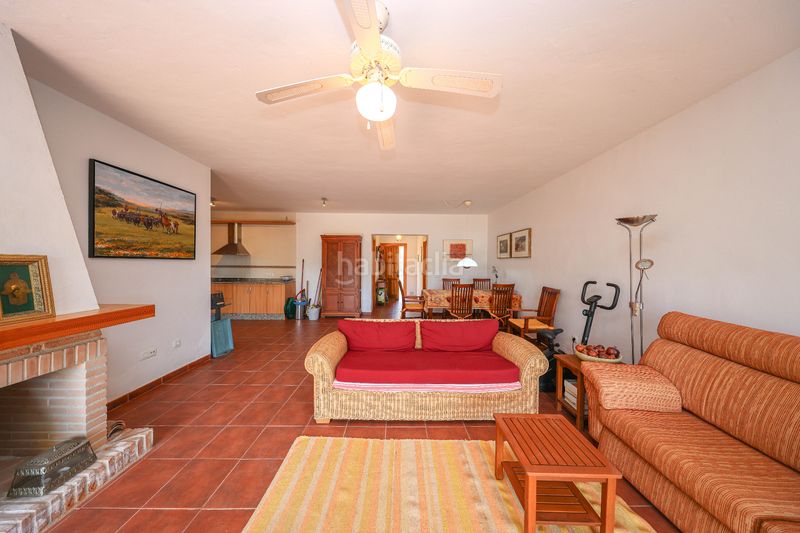 Foto d90c6832-1f4c-49ae-ae35-95ec241843bc. Casa amb piscina a Tolox