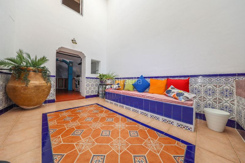 Foto c0cef564-66b6-43a7-956a-7676922724a2. Casa amb xemeneia a Yunquera