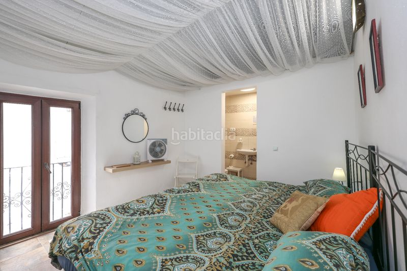 Foto f373f473-b142-4f16-aa66-e518c7fdffce. Casa amb xemeneia a Yunquera
