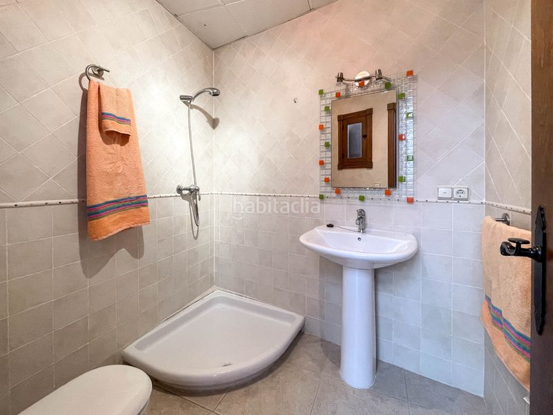 Foto 097e27ea-f8e0-4343-9201-e895034bb3c6. Casa amb aparcament a Alozaina