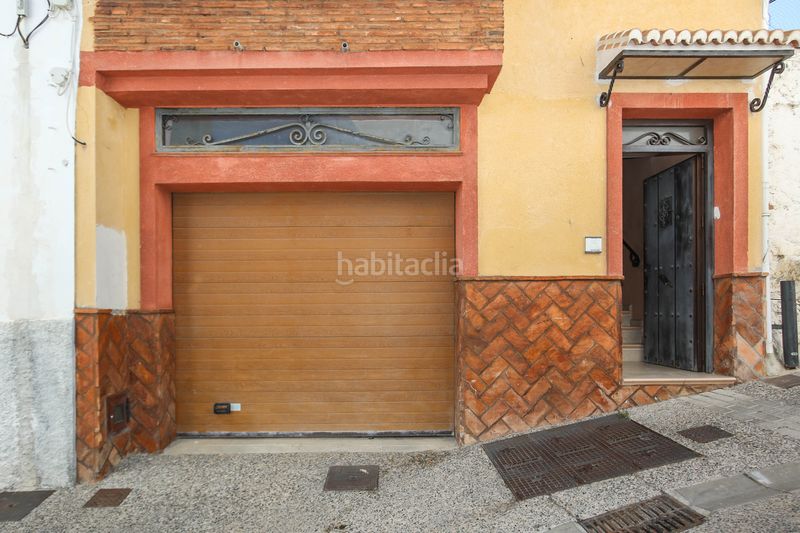 Foto 1b56d049-d942-4873-a608-927b0d2b1959. Casa amb aparcament a Alozaina