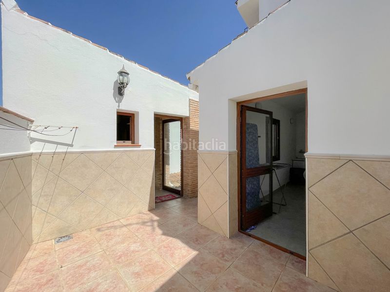 Foto 5552cb99-a752-4f12-a4b5-85ffc3be12e4. Casa amb aparcament a Alozaina
