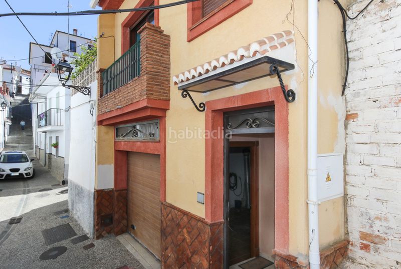Foto 7750f4f4-3afe-4c41-a295-1ef3e414313f. Casa amb aparcament a Alozaina