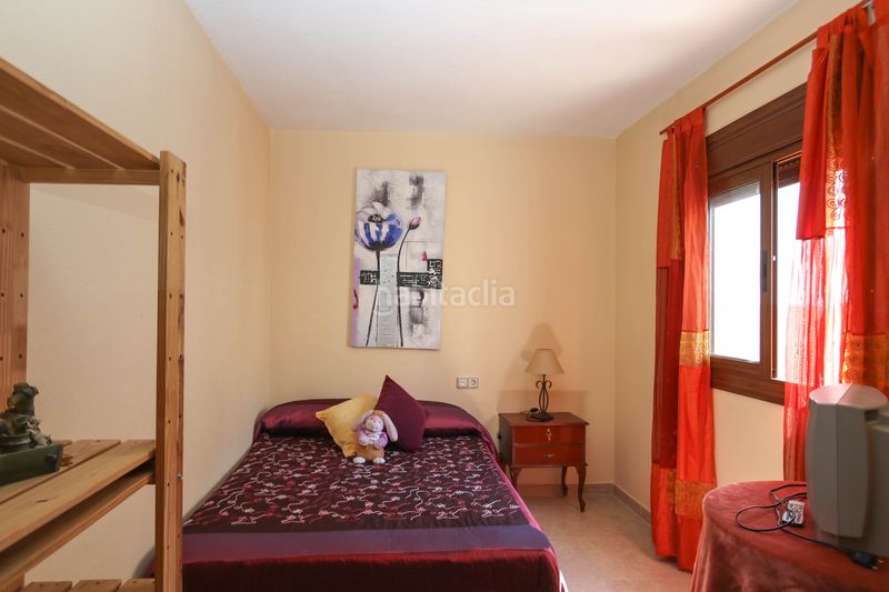 Foto 819fd17e-37f2-45a0-b2a2-37348619460d. Casa amb aparcament a Alozaina