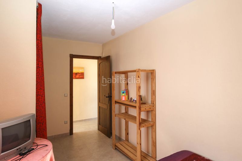 Foto 84c0be53-f215-4047-af27-05cb019352f9. Casa amb aparcament a Alozaina