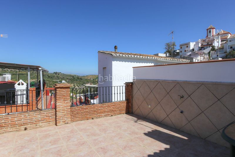 Foto cb0ed088-3450-4b9b-9996-d9f4a4c68acc. Casa amb aparcament a Alozaina