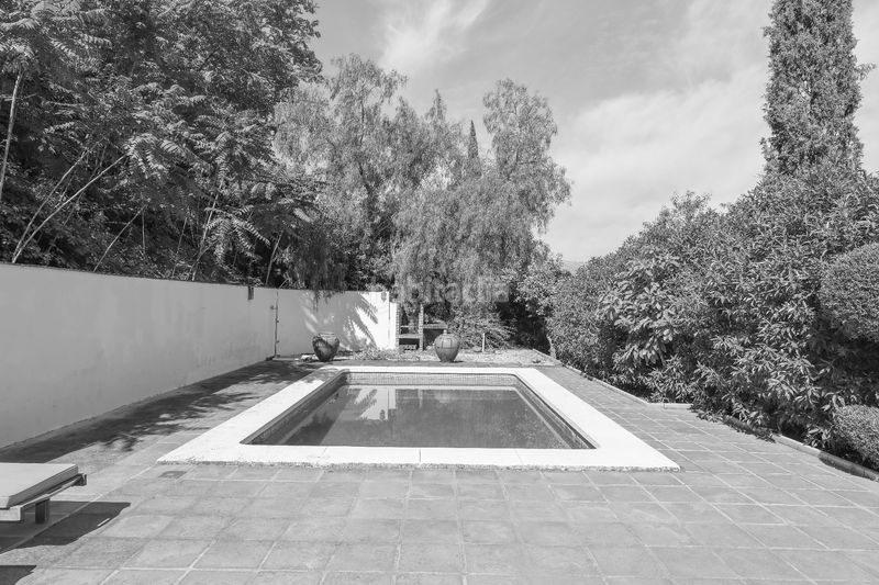 Foto 0dfb190d-4e30-49aa-aea2-08c6c0ca3013. Casa amb piscina a Coín