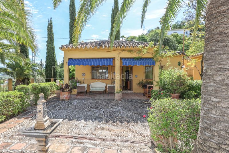 Foto 1095001f-4877-4898-8b15-f362c9f73f42. Casa amb piscina a Coín