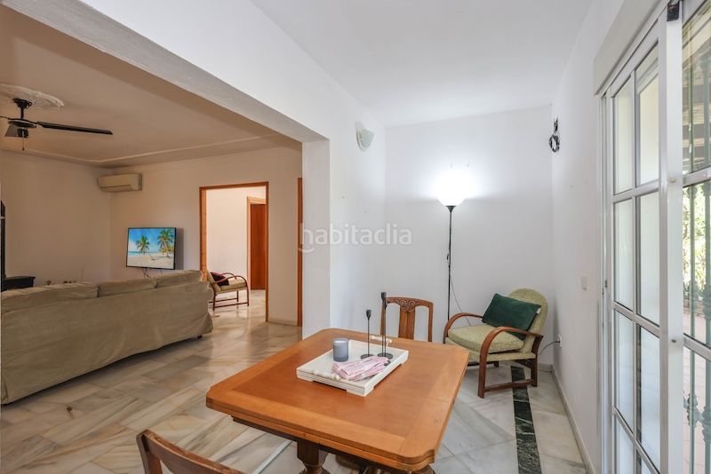 Foto be52ad6a-931c-4f33-af9b-e9ec157d1770. Casa amb xemeneia aparcament piscina a Guaro