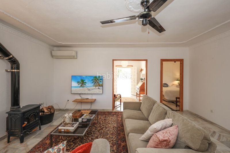 Foto ed59b7dd-b467-4a30-9776-10ac1ba5d87a. Casa amb xemeneia aparcament piscina a Guaro