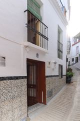 House  Calle el burgo. Adosado en tolox para reformar