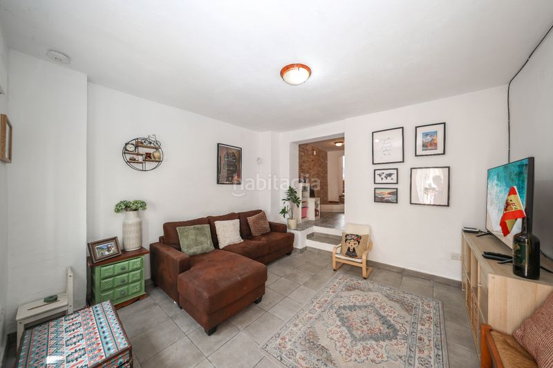 Foto f2f0b1ad-7380-46f7-9aa7-56ba6ac24873. Casa a Guaro