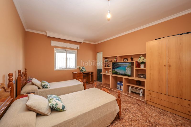 Foto c713ffe2-a849-4a99-85e8-60e255bca48d. Xalet amb xemeneia aparcament piscina a Monda