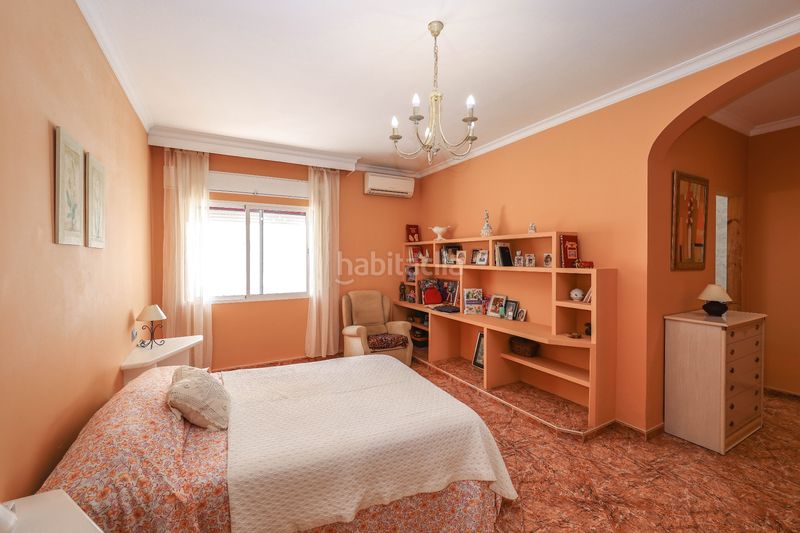 Foto e4974a9d-bdfd-456d-a0d3-584c12d4e7e8. Xalet amb xemeneia aparcament piscina a Monda