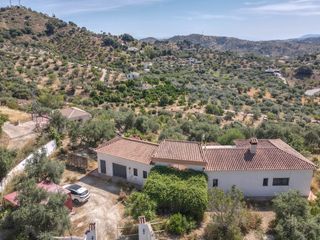 Maison  Camino de guajar. Finca rural con una hermosa parcela