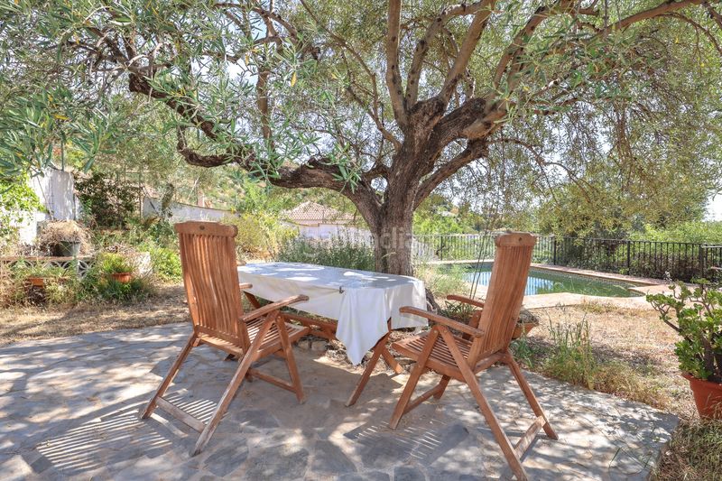 Foto a904e8c7-9372-49a2-8bc3-2b6b9c2b01f4. Casa amb aparcament piscina a Monda