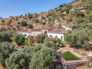 Casa  Camino de guajar. Finca rural con una hermosa parcela